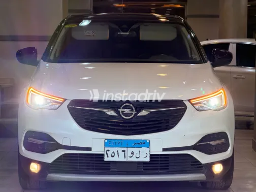 Opel Grandland 2022 White Automatic Used for Sale in Greater Cairo ( Cairo + Giza) - 8