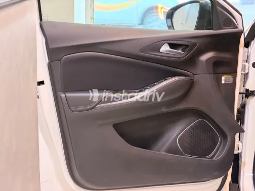 Opel Grandland 2022 White Automatic Used for Sale in Greater Cairo ( Cairo + Giza) - 9