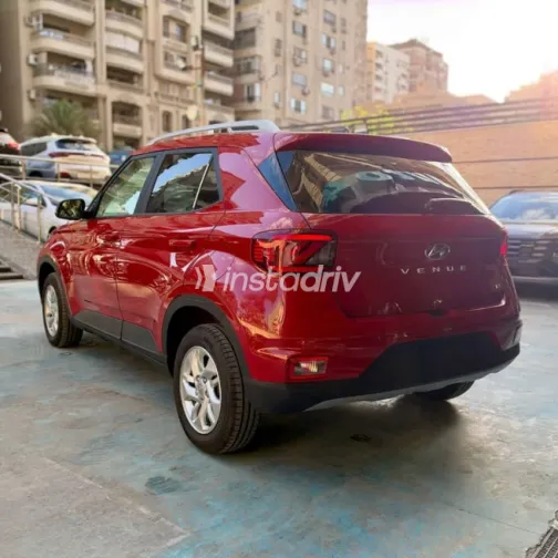 Hyundai Venue 2027 Red Automatic New for Sale in Nasr city - 5