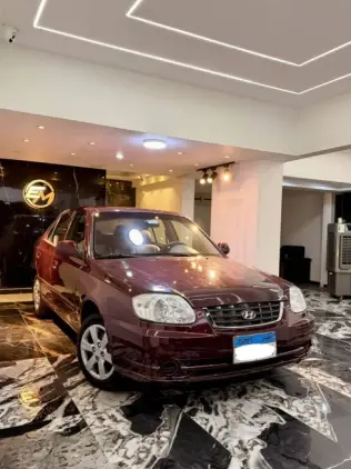 Hyundai Verna 2017 Burgundy Manual Used for Sale in Cairo
