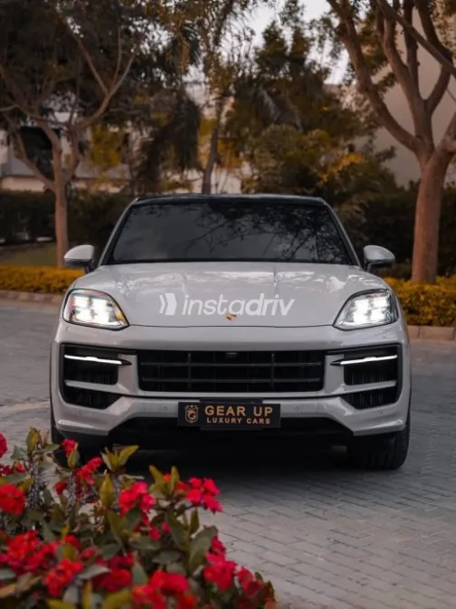 Porsche Cayenne 2025 Gray Automatic New for Sale in Heliopolis - 1