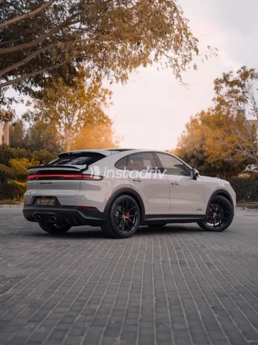 Porsche Cayenne 2025 Gray Automatic New for Sale in Heliopolis - 4