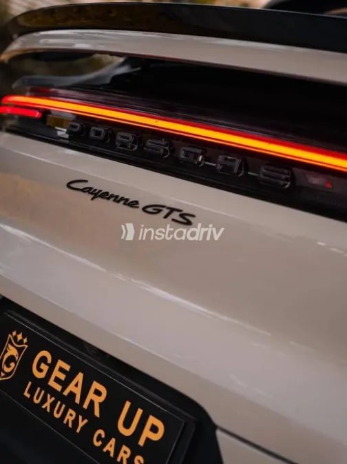 Porsche Cayenne 2025 Gray Automatic New for Sale in Heliopolis - 8
