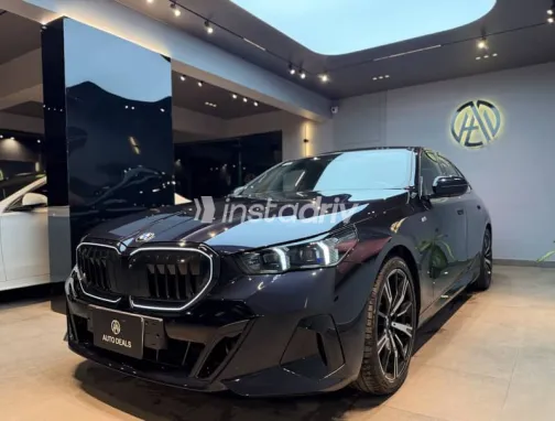 BMW 520 2025 Dark Blue Automatic Used for Sale in Cairo - 1