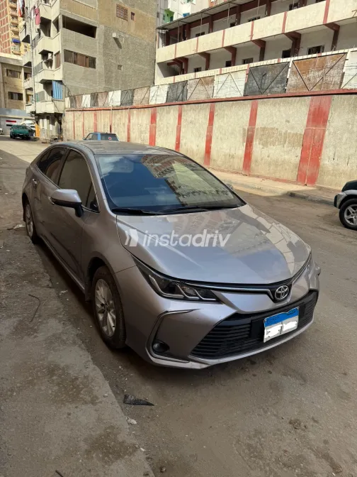 Toyota Corolla 2020 Silver Automatic Used for Sale in Greater Cairo ( Cairo + Giza) - 2