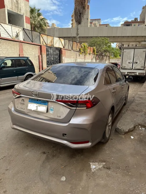 Toyota Corolla 2020 Silver Automatic Used for Sale in Greater Cairo ( Cairo + Giza) - 9
