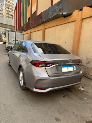 Toyota Corolla 2020 Silver Automatic Used for Sale in Greater Cairo ( Cairo + Giza)