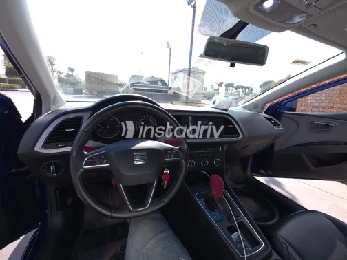 Seat Leon 2018 Blue Automatic Used for Sale in Greater Cairo ( Cairo + Giza) - 7