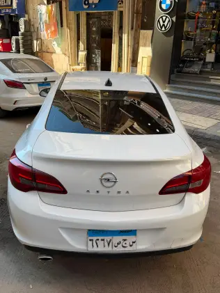 Opel Astra 2021 White Automatic Used for Sale in Greater Cairo ( Cairo + Giza)