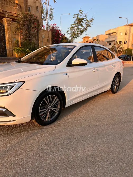 ام جى 5 2022 أبيض أوتوماتيك مستعملة للبيع في القاهرة الكبرى ( القاهرة - الجيزة) - 2