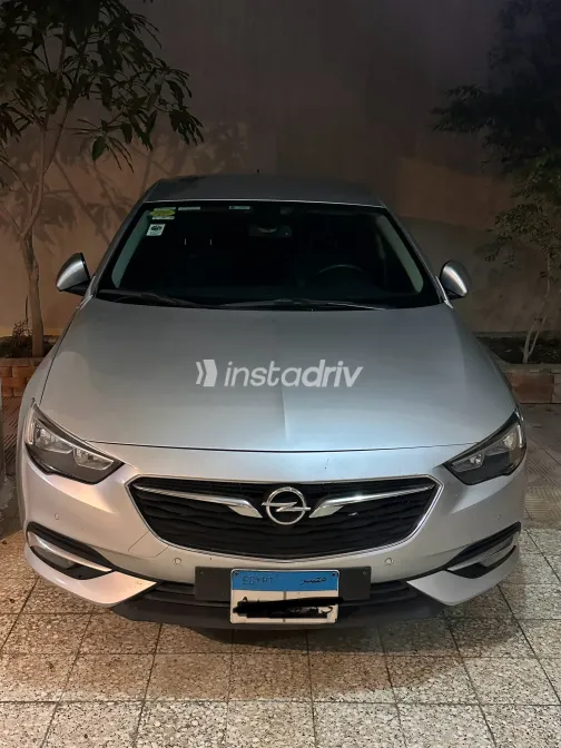 Opel Insignia 2019 Gray Automatic Used for Sale in Greater Cairo ( Cairo + Giza) - 1
