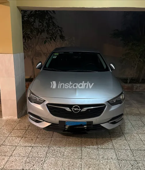 Opel Insignia 2019 Gray Automatic Used for Sale in Greater Cairo ( Cairo + Giza) - 2