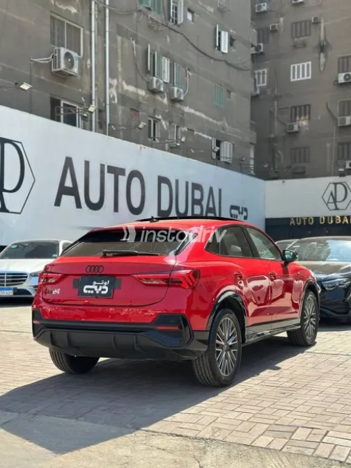 اودي Q3 2025 أحمر أوتوماتيك مستعملة للبيع في القاهرة - 3