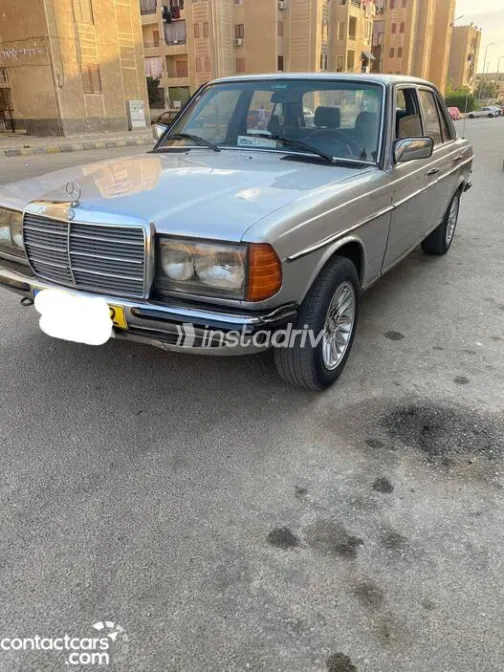 Mercedes A 200 1981 White Automatic Used for Sale in Greater Cairo ( Cairo + Giza) - 10
