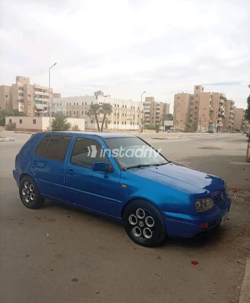 فولكس فاغن جولف 1994 أزرق أوتوماتيك مستعملة للبيع في القاهرة الكبرى ( القاهرة - الجيزة) - 8