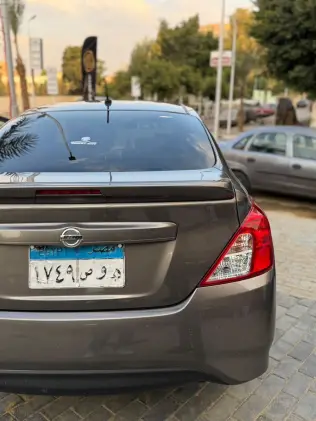 Nissan Sunny 2027 Brown Automatic Used for Sale in Greater Cairo ( Cairo + Giza)