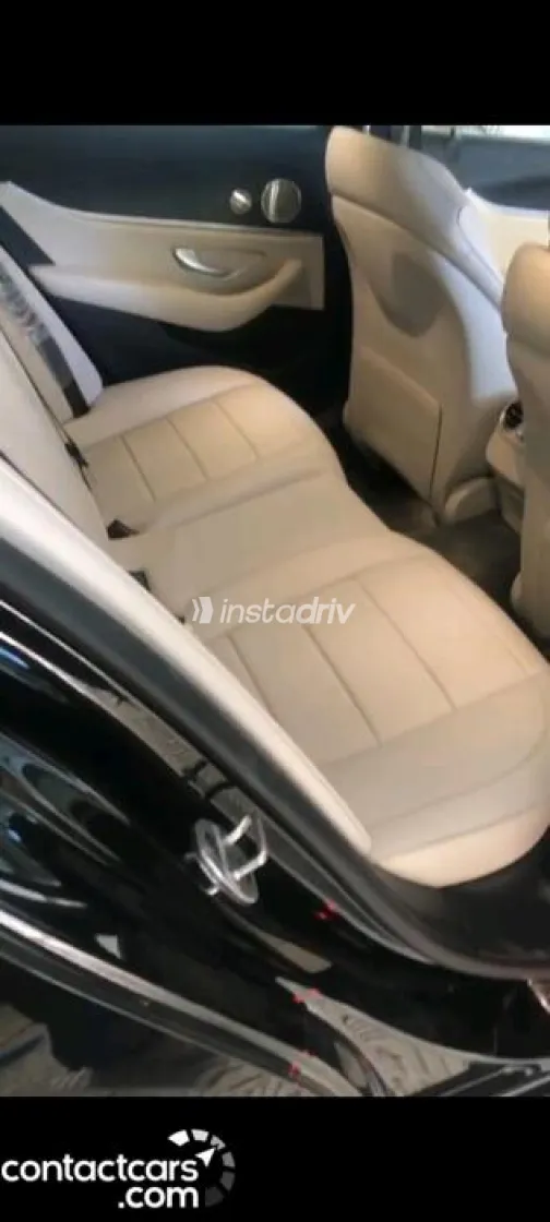 Mercedes E 200 2021 Black Automatic Used for Sale in Greater Cairo ( Cairo + Giza) - 5