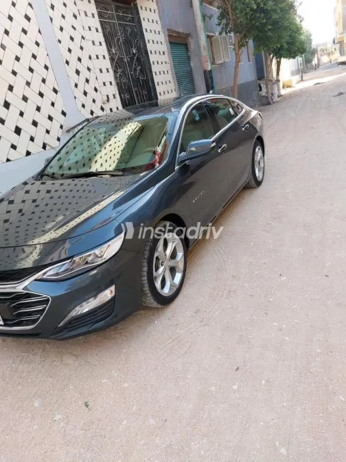 شيفروليه ماليبو 2019 رمادي أوتوماتيك مستعملة للبيع في القاهرة الكبرى ( القاهرة - الجيزة) - 4