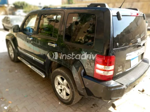 Jeep Cherokee 2009 Black Automatic Used for Sale in Greater Cairo ( Cairo + Giza) - 1