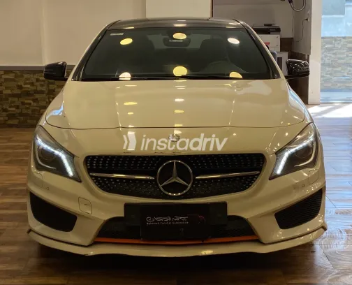 Mercedes CLA 200 2016 White Automatic Used for Sale in Greater Cairo ( Cairo + Giza) - 2