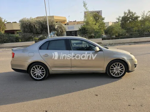 Volkswagen Jetta 2008 Gold Automatic Used for Sale in Greater Cairo ( Cairo + Giza) - 2