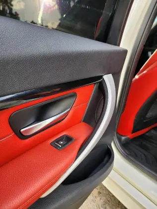 BMW 320 2018 White Automatic Used for Sale in Greater Cairo ( Cairo + Giza)