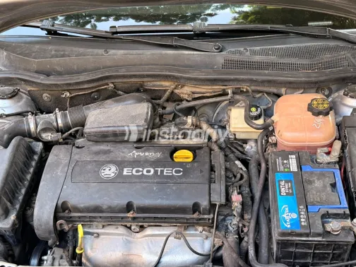 Opel Astra 2006 Gray Manual Used for Sale in Greater Cairo ( Cairo + Giza) - 3