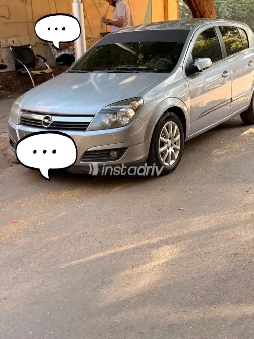 Opel Astra 2006 Gray Manual Used for Sale in Greater Cairo ( Cairo + Giza) - 5