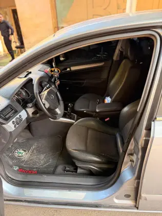 Opel Astra 2006 Gray Manual Used for Sale in Greater Cairo ( Cairo + Giza)
