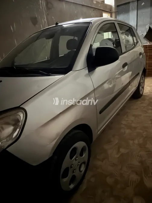 Kia Picanto 2010 Silver Manual Used for Sale in Greater Cairo ( Cairo + Giza) - 7
