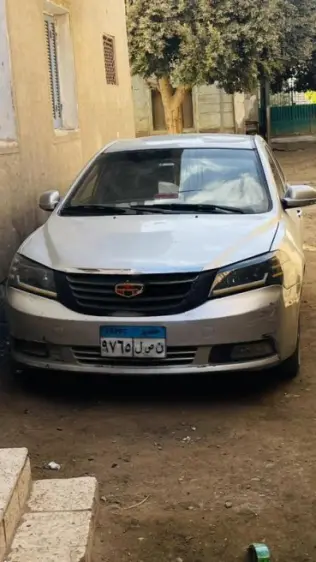 Geely Emgrand 7 2014 Silver Manual Used for Sale in Cairo