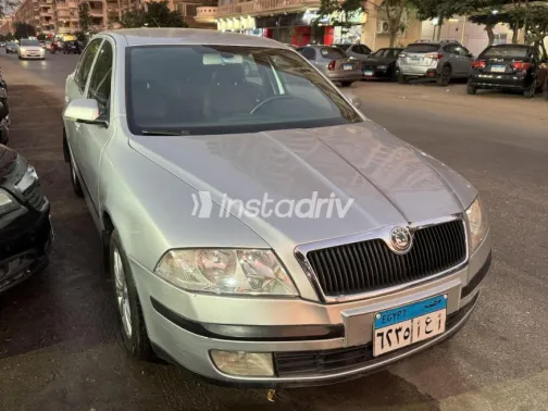 سكودا اوكتافيا 2009 فضي أوتوماتيك مستعملة للبيع في مدينة نصر - 2
