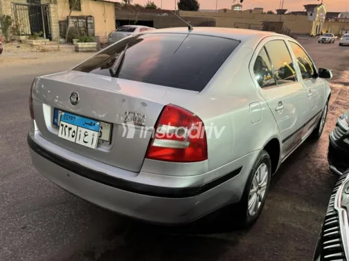 سكودا اوكتافيا 2009 فضي أوتوماتيك مستعملة للبيع في مدينة نصر - 4