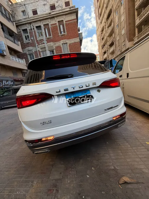 جيتور X95 2022 أبيض أوتوماتيك مستعملة للبيع في القاهرة الكبرى ( القاهرة - الجيزة) - 2