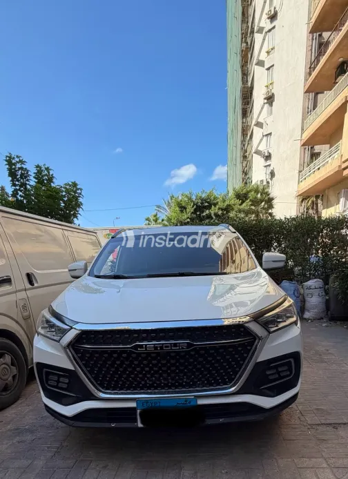 جيتور X95 2022 أبيض أوتوماتيك مستعملة للبيع في القاهرة الكبرى ( القاهرة - الجيزة) - 3