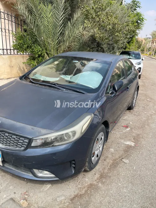 كيا سيراتو 2018 رمادي أوتوماتيك مستعملة للبيع في القاهرة الكبرى ( القاهرة - الجيزة) - 1