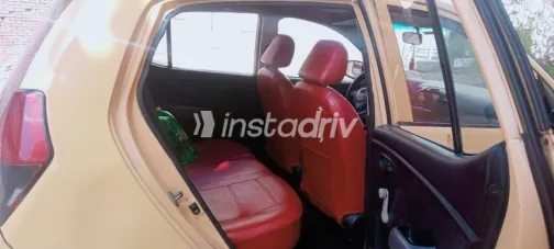 Hyundai I10 2008 Yellow Manual Used for Sale in Safaga - 6