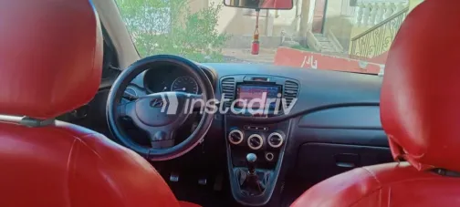 Hyundai I10 2008 Yellow Manual Used for Sale in Safaga - 7