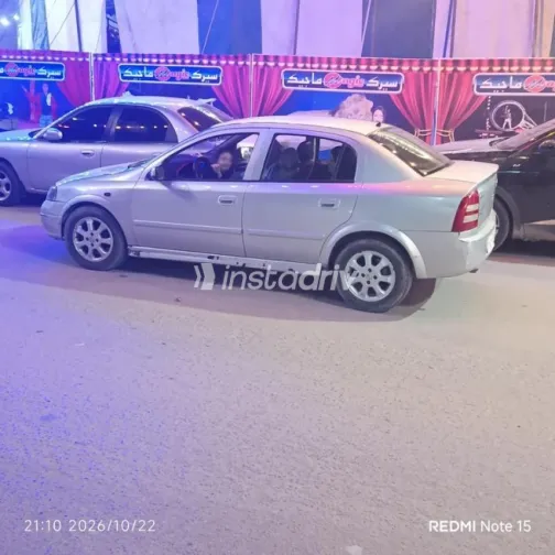 Opel Astra 2005 Silver Automatic Used for Sale in Faiyum - 1