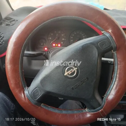 Opel Astra 2005 Silver Automatic Used for Sale in Faiyum - 9