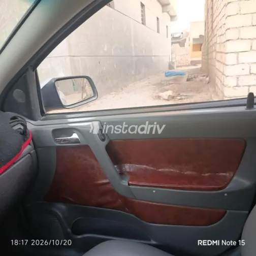 Opel Astra 2005 Silver Automatic Used for Sale in Faiyum - 10