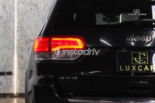 Jeep Grand Cherokee 2020 Black Automatic Used for Sale in Cairo - 4