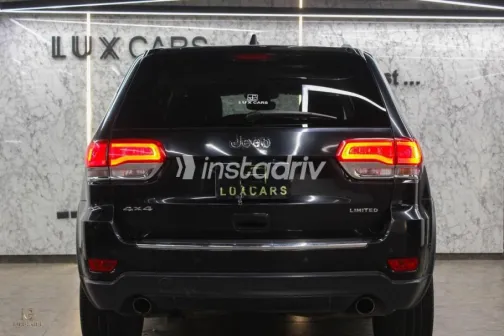 Jeep Grand Cherokee 2020 Black Automatic Used for Sale in Cairo - 5