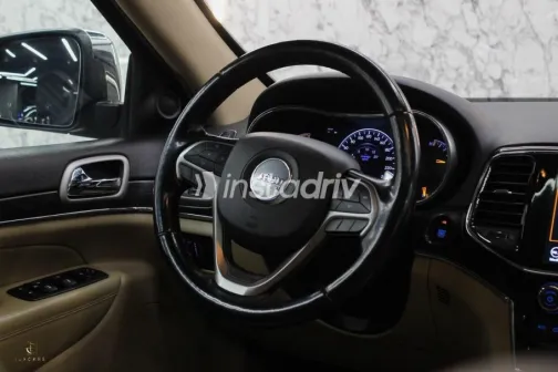 Jeep Grand Cherokee 2020 Black Automatic Used for Sale in Cairo - 8