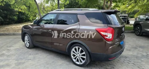 Ssang Yong Tivoli XLV 2017 Bronze Automatic Used for Sale in Dokki - 4