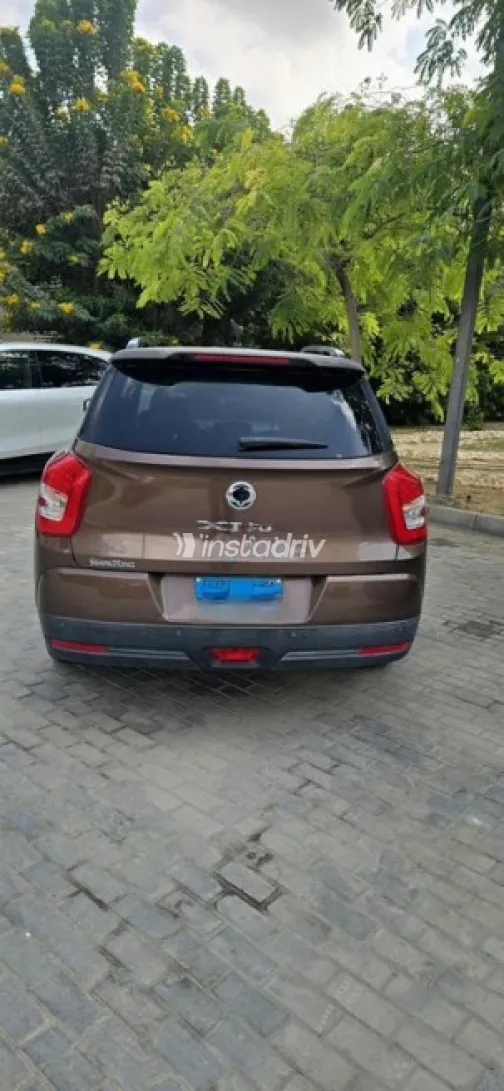 Ssang Yong Tivoli XLV 2017 Bronze Automatic Used for Sale in Dokki - 5