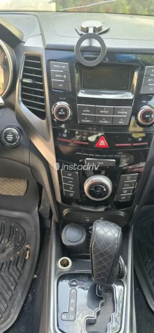 Ssang Yong Tivoli XLV 2017 Bronze Automatic Used for Sale in Dokki - 8