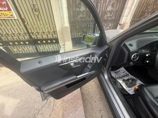 مرسيدس GLK 2015 فضي أوتوماتيك مستعملة للبيع في القاهرة - 4