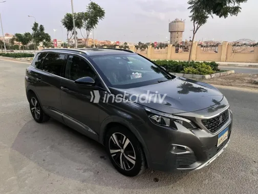 Peugeot 5008 2019 Dark Gray Automatic Used for Sale in Cairo - 7