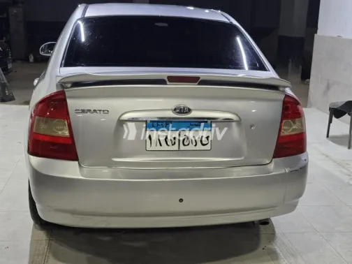 Kia Cerato 2006 Silver Automatic Used for Sale in Asyut - 8